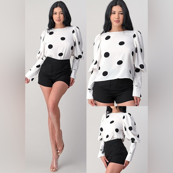 💥REDUCED💥La Vie Top, long balloon sleeves black dots Super cute NWT - Picture 1 of 5